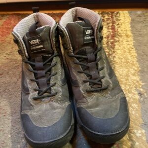 Vans Green and Black Ultra Range MTE 2 Boots